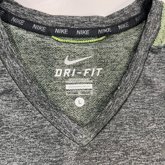 Nike tee shirt running or training superior quality - Picture 2 of 6